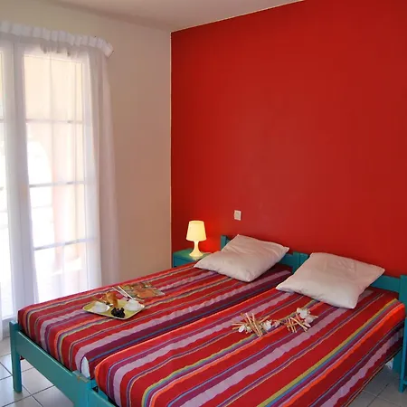 Colorful With Balcony Or Terrace 500m From The Sea Appartamento Cerbère