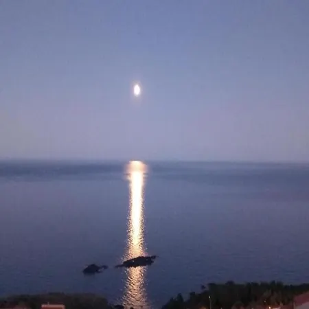 Colorful With Balcony Or Terrace 500m From The Sea Appartamento *