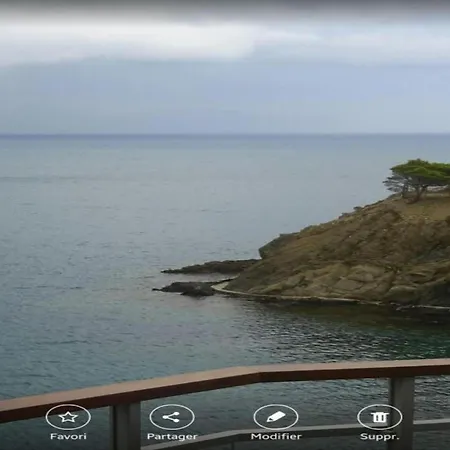 Colorful With Balcony Or Terrace 500m From The Sea